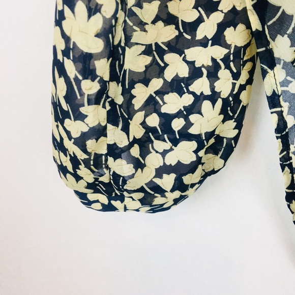 Lush | Leaf Print Top Semi Open Back Blue Beige - Picture 3 of 4
